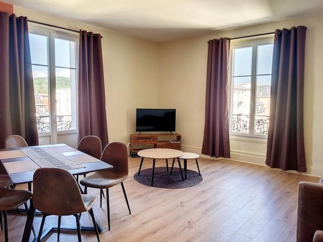 Vittel Spacieux 2 Pieces Renove - Confortable - Vue - 200 Metres Thermes 외부 사진